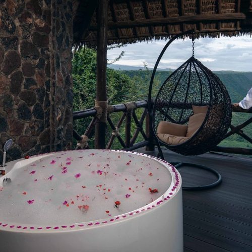 🌹2 Days Tanzania Luxury Honeymoon Safari (Arrival Day included): Tarangire & Ngorongoro