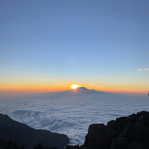 6-Day Mount Meru Trekking Tour: 4 Days Momella Route